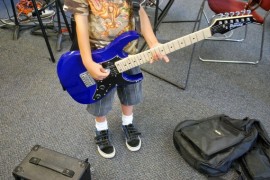 Guitar, 6