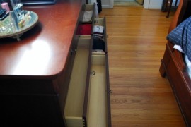 Dresser, 4