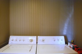 Garden Wall Laundry, 4