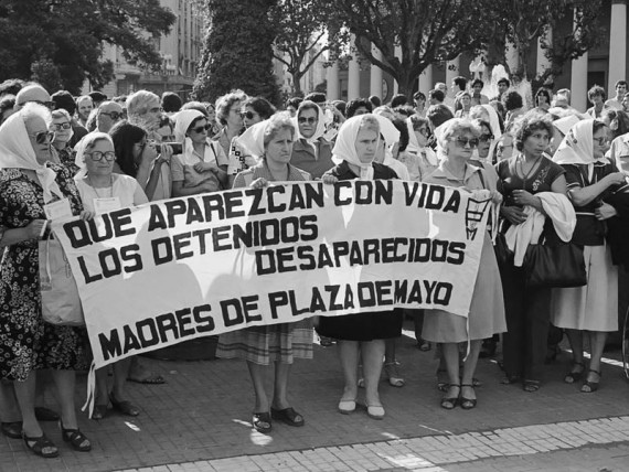 11_marcha_madres_plaza_de_mayo2