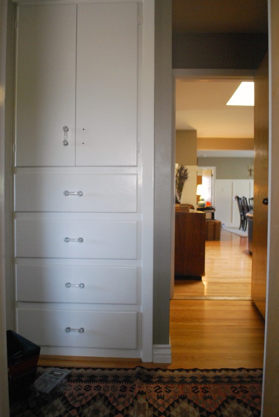 Day 25 Linen Closet Handles (How to Unscrew a Stripped Screw)