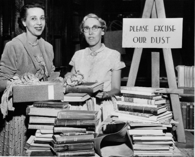 Niagara Falls librarians, 1955